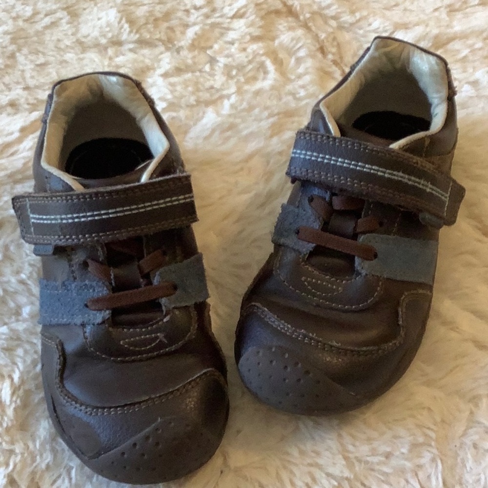 Brown leather shoes by Pediped
